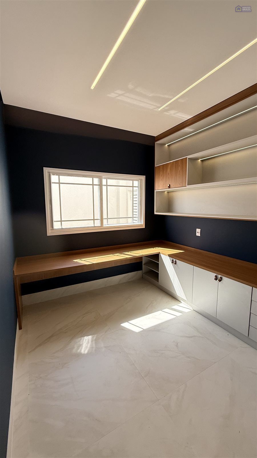 Sobrado Neoclássico | Condomínio Brisas Horizontal - foto 10