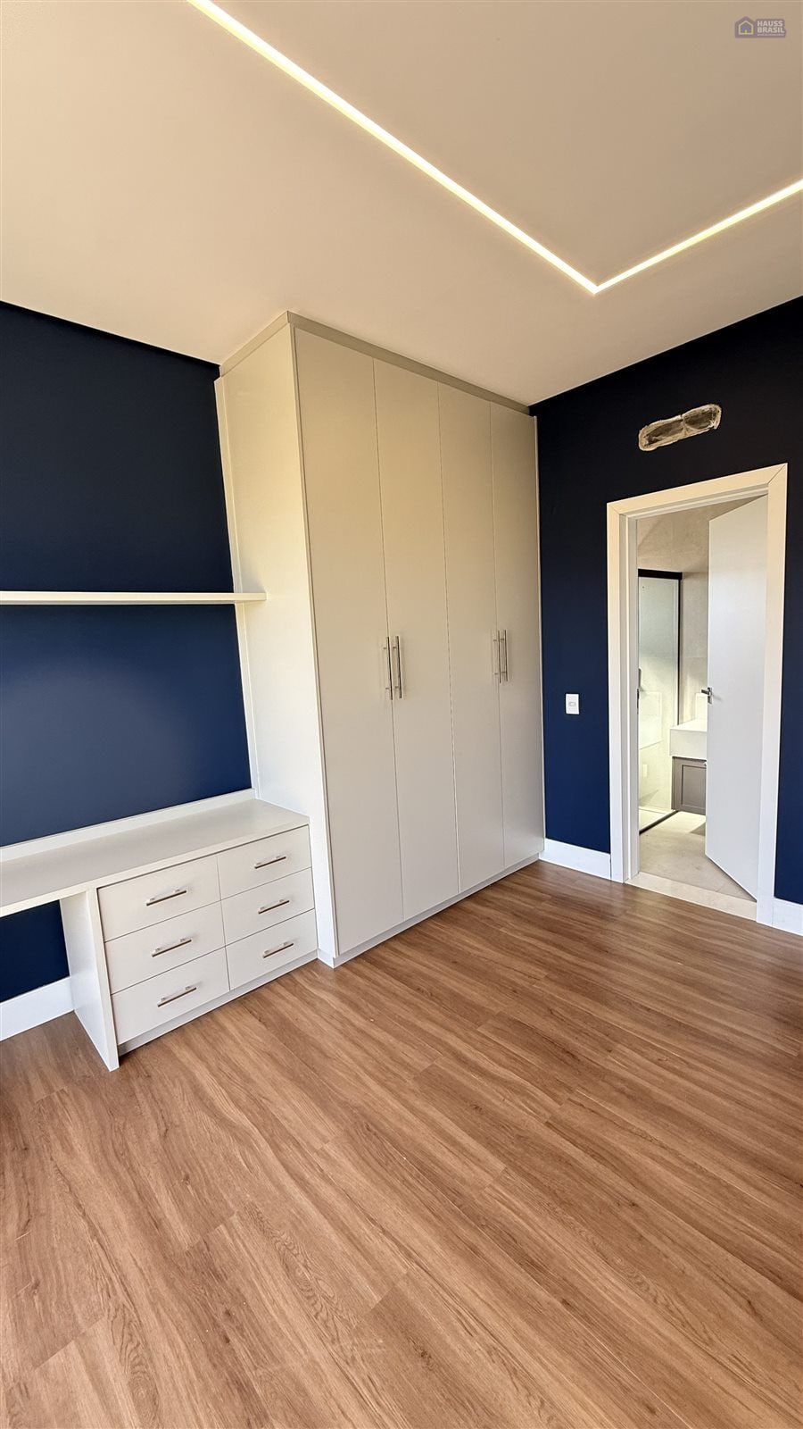 Sobrado Neoclássico | Condomínio Brisas Horizontal - foto 19